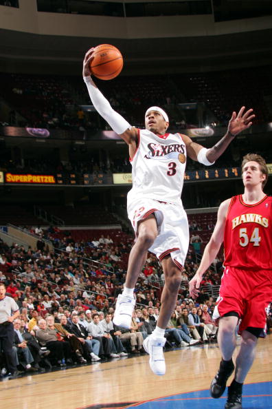 梅西印度行首站结束：凌晨抵达，下午场内亮相因骚乱提前结束（梅西印度行第一站落幕：凌晨入境，下午球场亮相因骚乱被提前叫停）