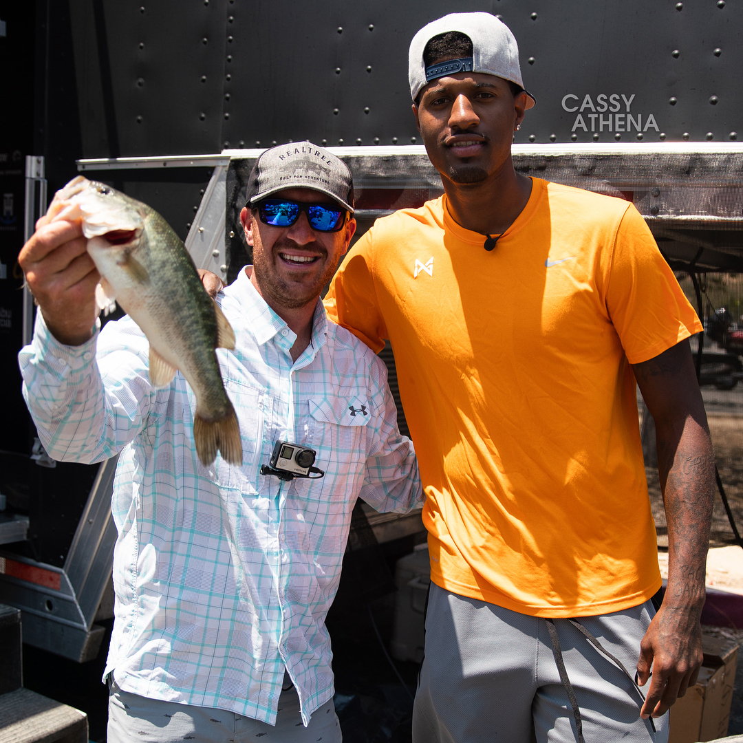 球星连续造成杀伤（球星连番冲击对手防线）