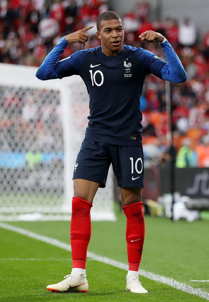 NBA常规赛战报：快船客场险胜雷霆（NBA常规赛快讯：快船客场险胜雷霆）