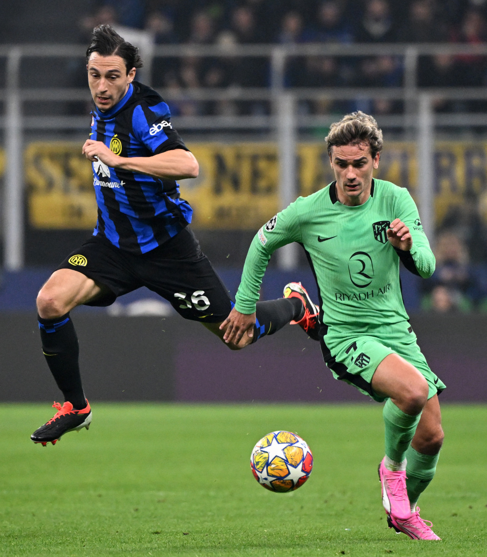 英超：曼城主场4-1大胜南安普顿（英超：曼城主场4比1轻取南安普顿）