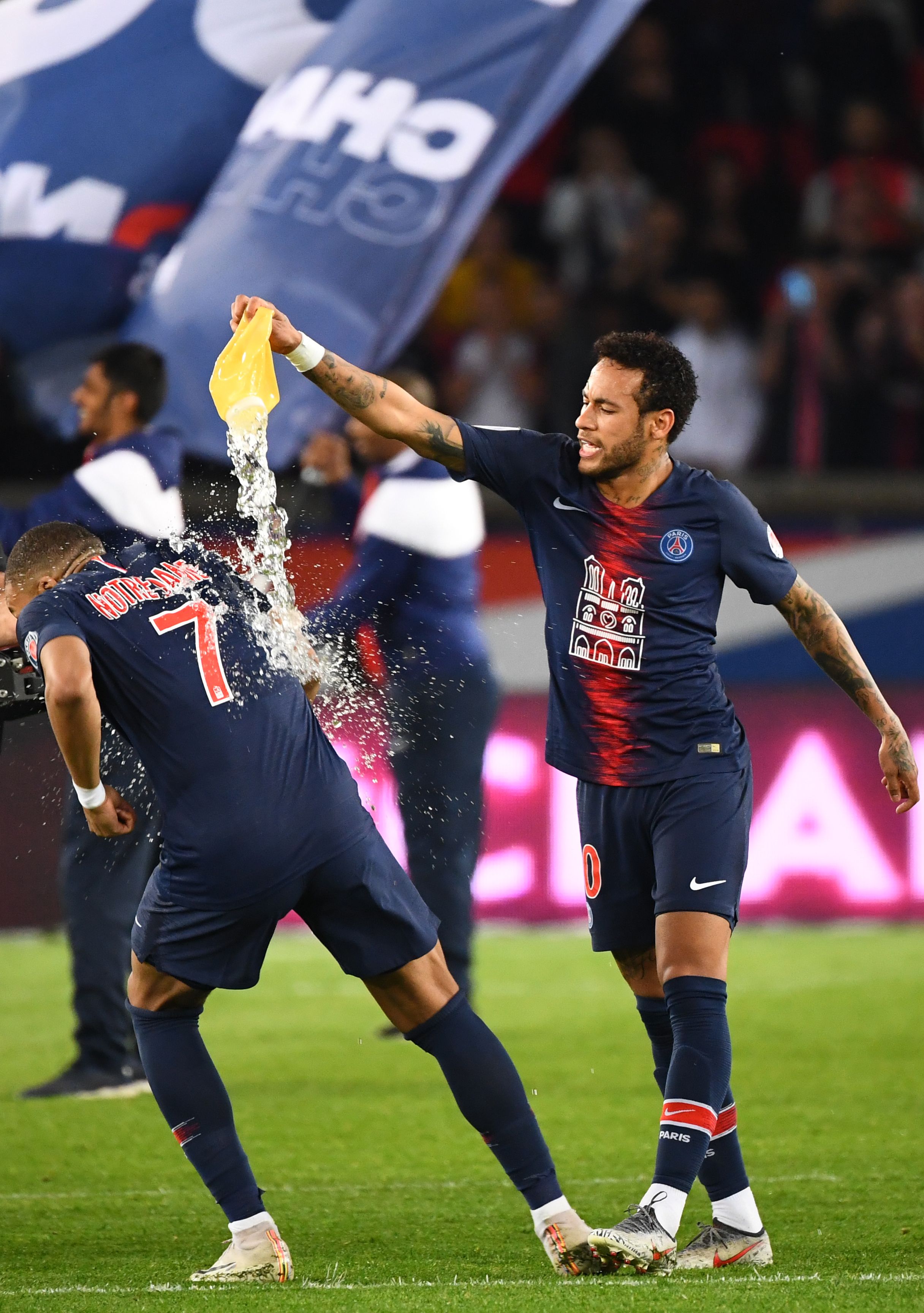 孙兴慜：热刺永远在我心中，我将会像家人一样为你们加油（孙兴慜：热刺始终在我心里，我会以家人的方式为你们加油）