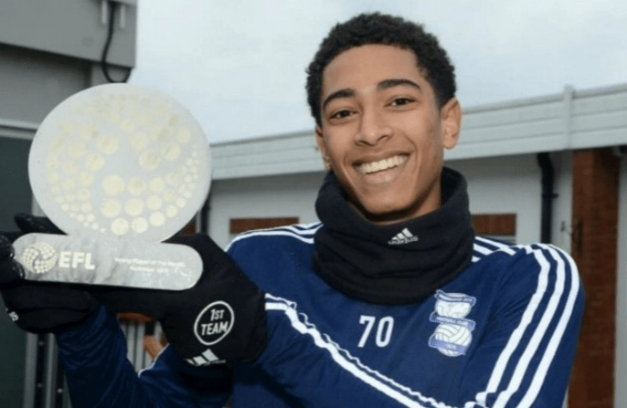 王洪亮：世少赛没有遗憾；女足趋势是控球打转换和对抗男子化（王洪亮：世少赛无憾；女足正朝控球、快速转换与对抗更趋男子化发展）