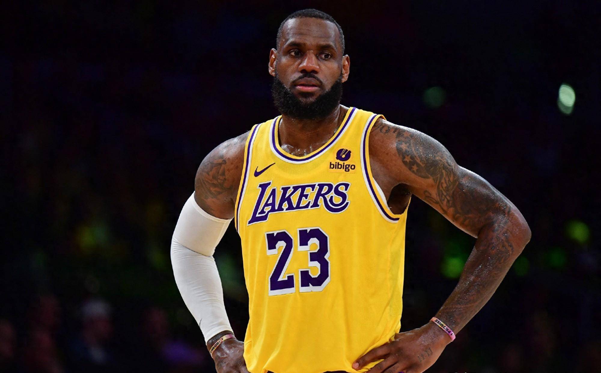 美记：猛龙希望提升内线实力，对小萨&浓眉都表现出兴趣（美媒：猛龙寻求补强内线，有意小萨与浓眉）