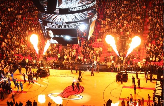 CBA赛场技术统计：广东队三分命中率领先（CBA数据盘点：广东队三分球命中率居首）