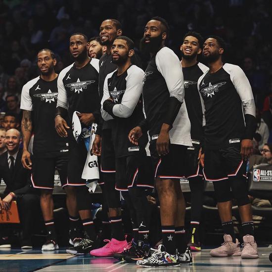 信使报：拜仁二队中场哈维尔-费尔南德斯已被推荐给拉齐奥（信使报称：拜仁二队中场哈维尔-费尔南德斯被推荐至拉齐奥）