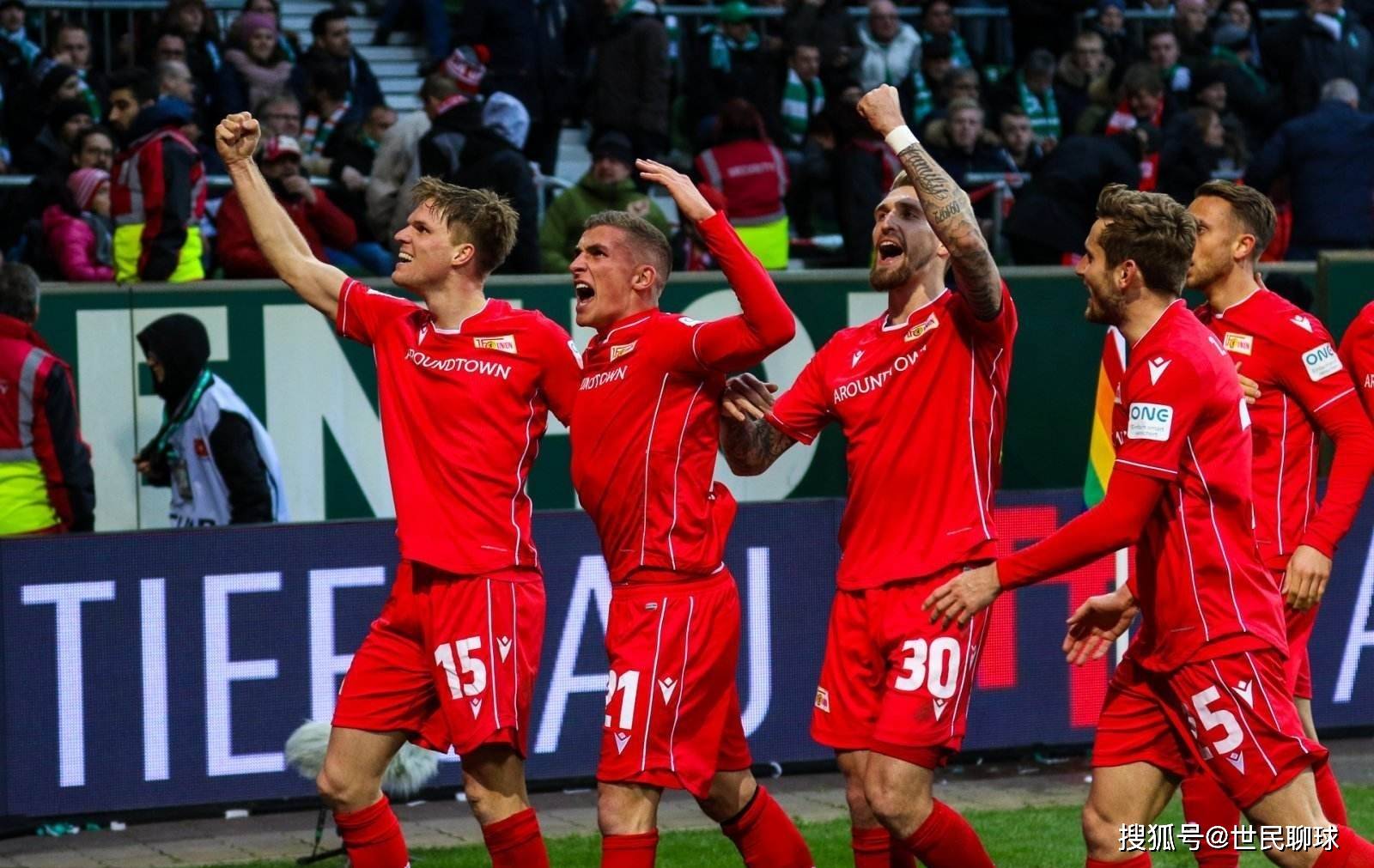 训练师“嘲讽”诺维茨基：你现在跑步都需要用日历来计时（训练师调侃诺维茨基：你跑步慢到得用日历计时）