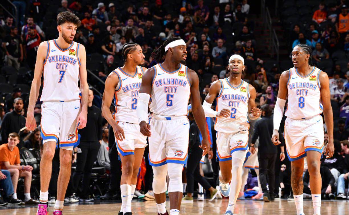 阿莫林头大了！曼联1-1又爆冷：英超7队争四差3分，1队成大黑马（1-1再被逼平！曼联令阿莫林头疼：英超争四7队仅隔3分，黑马崛起）