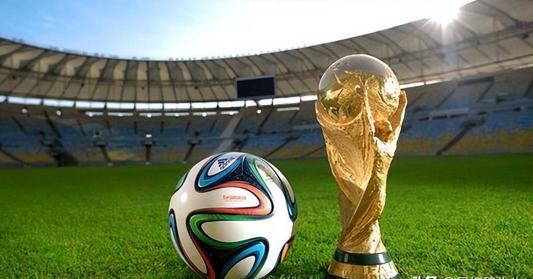 美记：许多队友都给保罗发支持信息，伦纳德与他保持密切联系（美媒：队友纷纷向保罗表达支持，伦纳德与其保持密切联络）