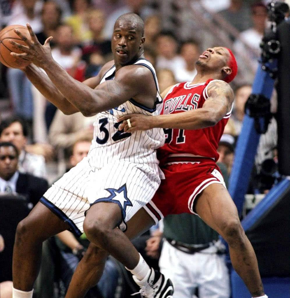 杜兰特率火箭大胜湖人！14中8高效贡献25+9 激情对飙詹姆斯东契奇（杜兰特领衔火箭大胜湖人：14投8中高效拿下25+9，激情对飙詹姆斯与东契奇）