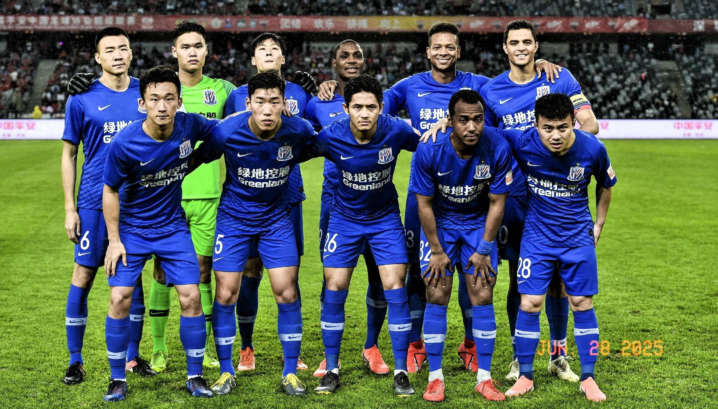 哪怕不算欧国联、阿拉冠级别的冠军！梅西的冠军数都多于决赛数！（即便不计欧国联和阿拉冠，梅西夺冠次数仍多于决赛场次）