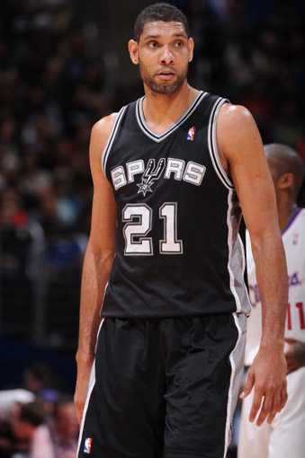 欧冠红黑榜：格纳布里领衔红榜，亚马尔、伊萨克进入黑榜（欧冠红黑榜出炉：格纳布里登顶红榜，亚马尔、伊萨克上黑榜）