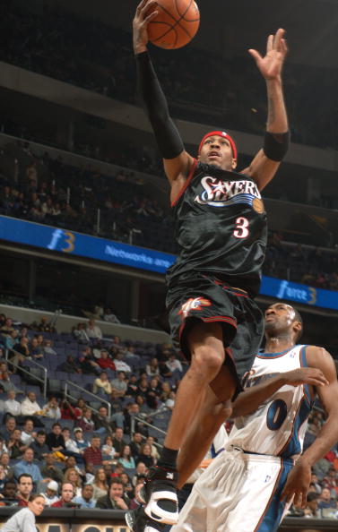 深圳新鹏城官方：向大埔火灾中不幸罹难的人士致以深切哀悼（深圳新鹏城官方：对大埔火灾遇难者致以深切哀悼）