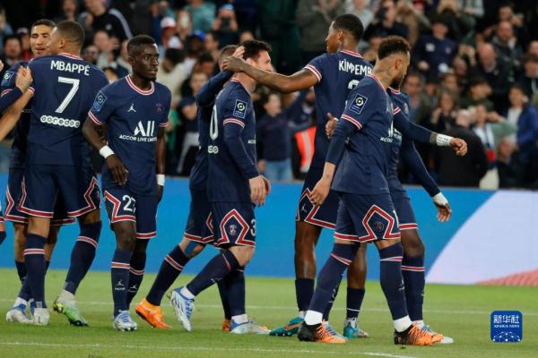 NBA球员合同更新及薪资排行榜（NBA球员合同动态与薪资排名一览）