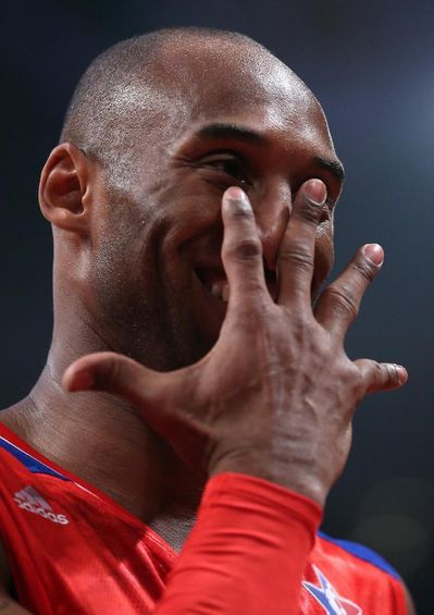 实现中超三连冠、队史第4冠，海港官方社媒发文庆祝（海港三连霸中超、收获队史第4冠，官方社媒发文庆贺）