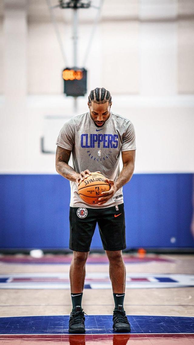 世体：弗里克已率巴萨16场逆转，本赛季未过半就已多达7次（世体：弗里克执教巴萨逆转数达16场，本赛季未过半已上演7次）