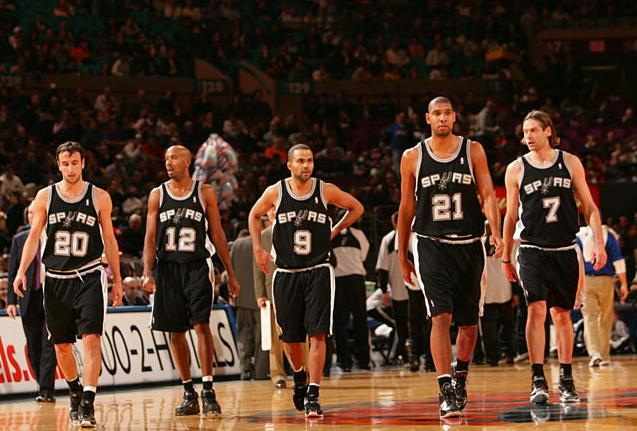 跟队记者：国米已经与16岁边锋杰齐达成续约协议（随队记者：国米已与16岁边锋杰齐敲定续约）