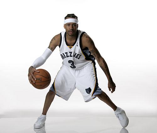 恩比德谈砍39分：我不指望靠今天的表现扭转大家对我的看法（砍下39分后恩比德：不寄望一场发挥就改变外界看法）